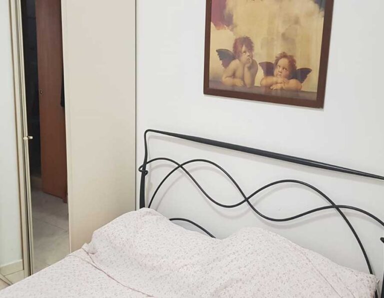 camera-letto-Via-Pavese-141-20089-Rozzano-MI