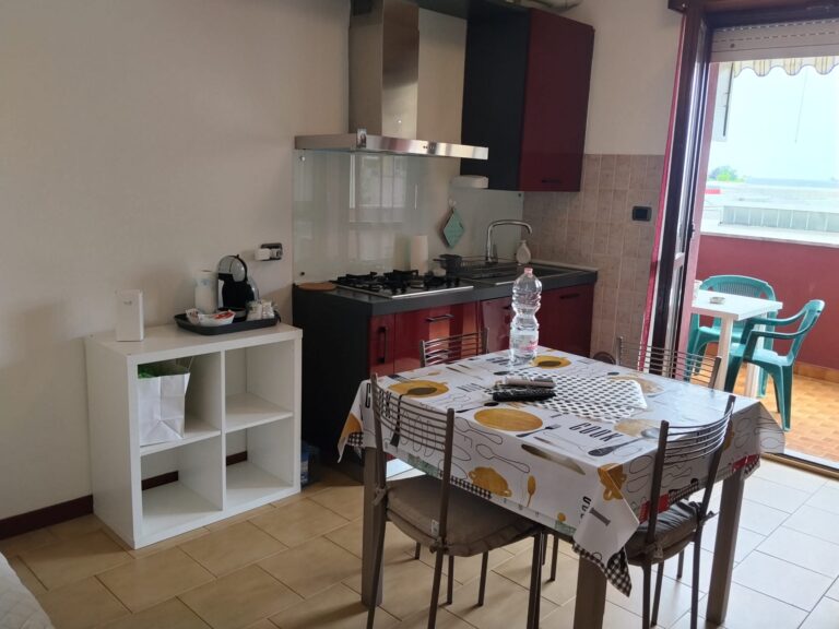 Sala-cucina-a-vista