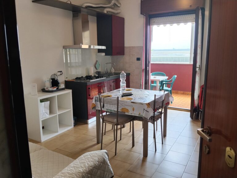 Sala con cucina a vista